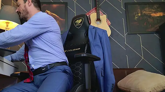 ChrisKox online show from 12-22-25, 02:19