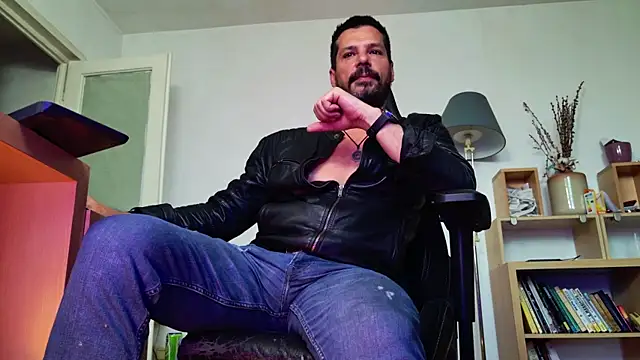 Snapshot of ChrisKox chatting on 06-02-26, 05:15 ChrisKox online show from 06-02-26, 05:15