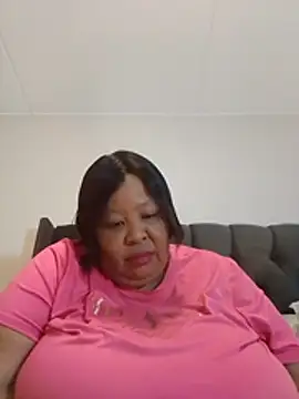 Snapshot of nancy111 chatting on 05-05-26, 01:24 nancy111 online show from 05-05-26, 01:24