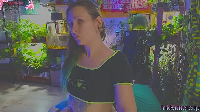 Dead Butterfly online show from 10-12-25, 02:54