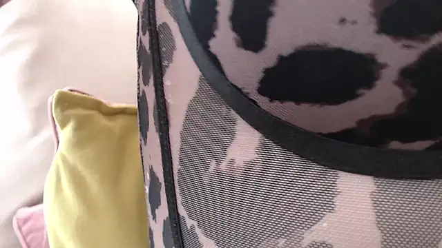 Koreanowner online show from 04-21-26, 03:28