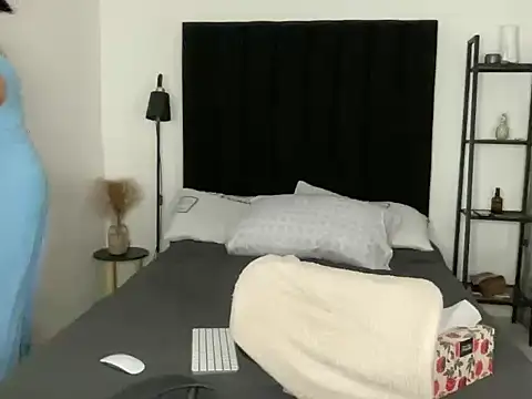 Snapshot of your_bianca69 chatting on 11-17-25, 12:38 your bianca69 online show from 11-17-25, 12:38