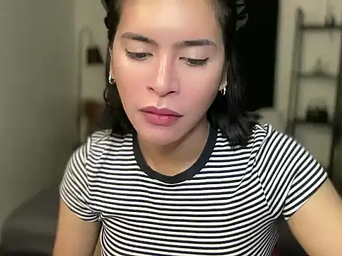 Snapshot of your_bianca69 chatting on 12-19-25, 11:45 your bianca69 online show from 12-19-25, 11:45