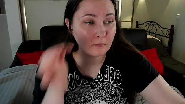 Snapshot of MarySwon chatting on 03-18-25, 08:15 MarySwon online show from 03-18-25, 08:15