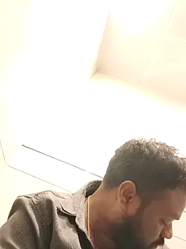 Snapshot of mikki1355 chatting on 04-01-26, 12:11 mikki1355 online show from 04-01-26, 12:11