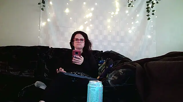 Snapshot of JessaBella chatting on 11-06-25, 03:24 JessaBella online show from 11-06-25, 03:24