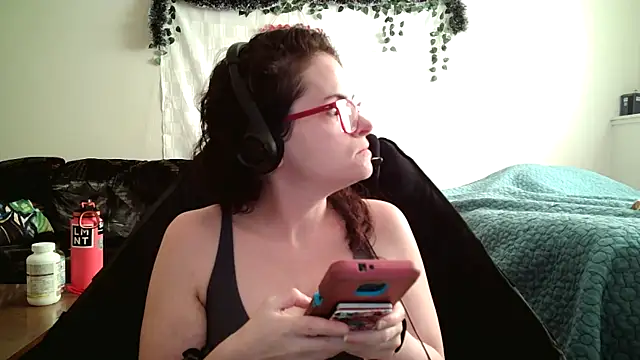 Snapshot of JessaBella chatting on 11-12-25, 03:34 JessaBella online show from 11-12-25, 03:34