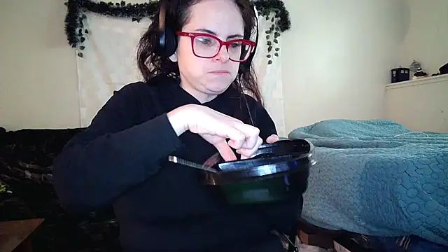 Snapshot of JessaBella chatting on 11-25-25, 04:29 JessaBella online show from 11-25-25, 04:29