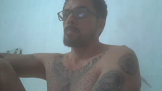 Snapshot of el_principe_hot chatting on 11-26-25, 03:40 el principe hot online show from 11-26-25, 03:40