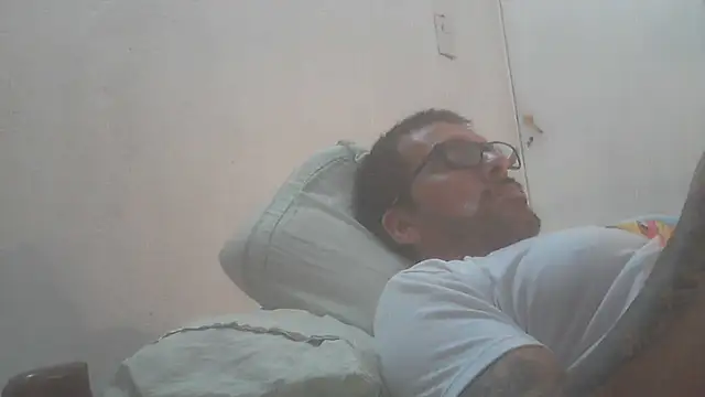 Snapshot of el_principe_hot chatting on 12-18-25, 05:13 el principe hot online show from 12-18-25, 05:13