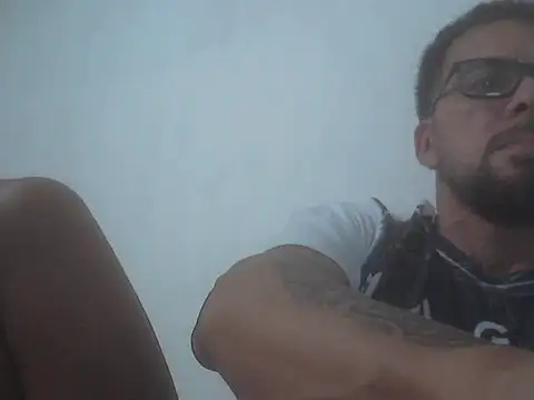 Snapshot of el_principe_hot chatting on 02-10-26, 04:49 el principe hot online show from 02-10-26, 04:49