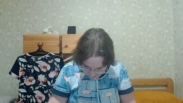 Smart Rose online show from 04-23-26, 04:09