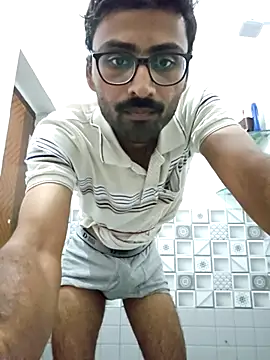 Snapshot of krishna8035 chatting on 10-28-25, 08:29 krishna8035 online show from 10-28-25, 08:29