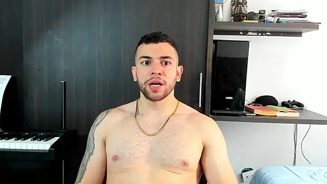 Snapshot of logan_smith chatting on 02-04-25, 03:47 logan smith online show from 02-04-25, 03:47