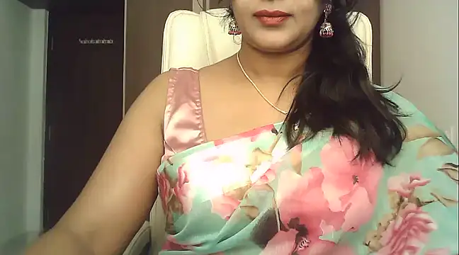 Snapshot of Spandana_Sweety chatting on 12-13-24, 05:49 Spandana Sweety online show from 12-13-24, 05:49