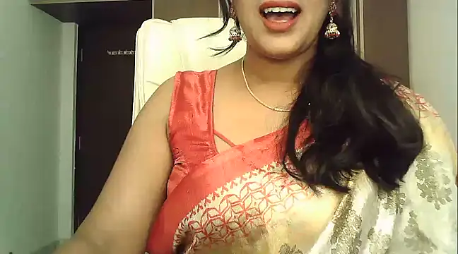 Snapshot of Spandana_Sweety chatting on 01-29-25, 11:51 Spandana Sweety online show from 01-29-25, 11:51