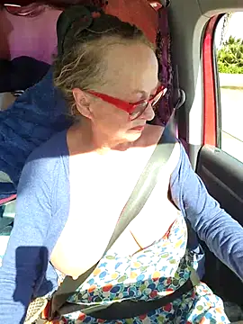 MucMilf59 online show from 03-22-25, 09:56