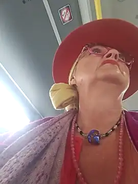 MucMilf59 online show from 04-27-26, 07:50