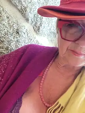 Snapshot of MucMilf59 chatting on 05-14-26, 10:22 MucMilf59 online show from 05-14-26, 10:22