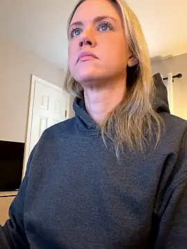 Kay Cakes online show from 03-03-26, 02:23