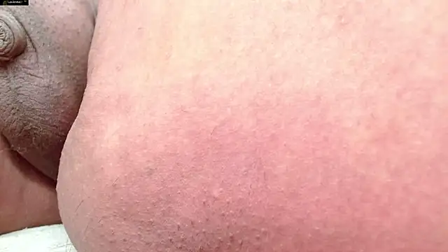 khloeHermaprodit3 online show from 03-01-26, 06:54