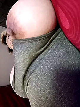 Honey Lucy1 online show from 09-27-25, 10:37