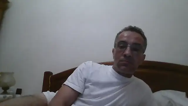 CarlosRocha73 online show from 05-12-26, 11:24