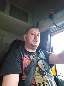 Snapshot of ktmtom247 chatting on 02-10-25, 06:42 ktmtom247 online show from 02-10-25, 06:42