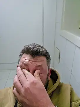 Snapshot of ktmtom247 chatting on 02-24-25, 03:44 ktmtom247 online show from 02-24-25, 03:44