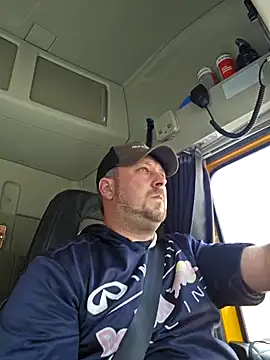 Snapshot of ktmtom247 chatting on 02-28-25, 10:20 ktmtom247 online show from 02-28-25, 10:20