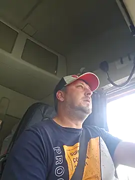 Snapshot of ktmtom247 chatting on 10-02-25, 11:17 ktmtom247 online show from 10-02-25, 11:17