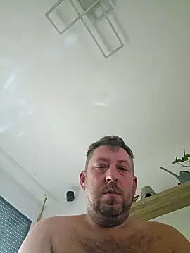 Snapshot of ktmtom247 chatting on 10-25-25, 06:43 ktmtom247 online show from 10-25-25, 06:43