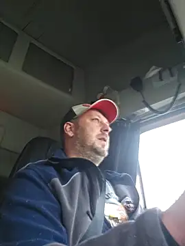 Snapshot of ktmtom247 chatting on 10-28-25, 06:17 ktmtom247 online show from 10-28-25, 06:17