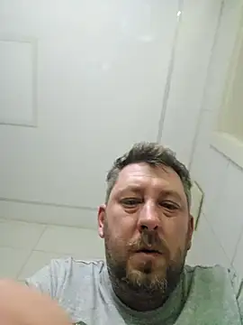 Snapshot of ktmtom247 chatting on 11-04-25, 04:11 ktmtom247 online show from 11-04-25, 04:11