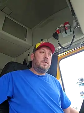 Snapshot of ktmtom247 chatting on 11-06-25, 08:04 ktmtom247 online show from 11-06-25, 08:04