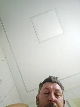 Snapshot of ktmtom247 chatting on 11-19-25, 03:28 ktmtom247 online show from 11-19-25, 03:28