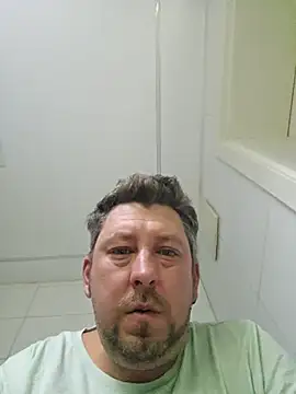 Snapshot of ktmtom247 chatting on 11-27-25, 04:25 ktmtom247 online show from 11-27-25, 04:25