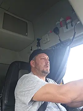 Snapshot of ktmtom247 chatting on 02-11-26, 12:43 ktmtom247 online show from 02-11-26, 12:43