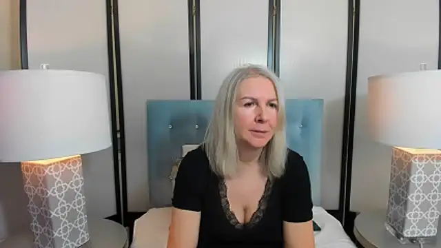 Snapshot of EricaTop chatting on 02-03-26, 09:20 EricaTop online show from 02-03-26, 09:20