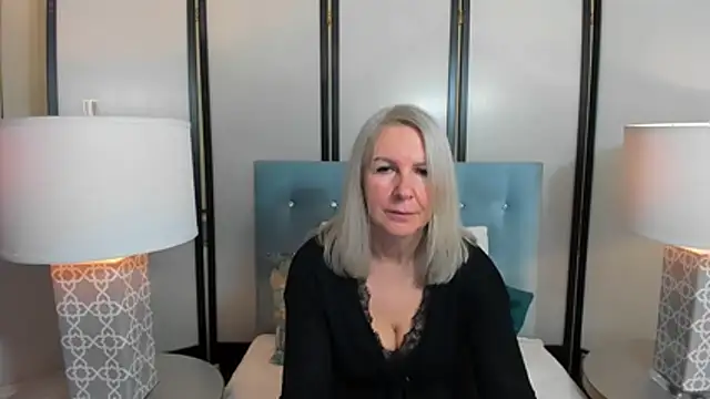 Snapshot of EricaTop chatting on 02-15-26, 05:59 EricaTop online show from 02-15-26, 05:59