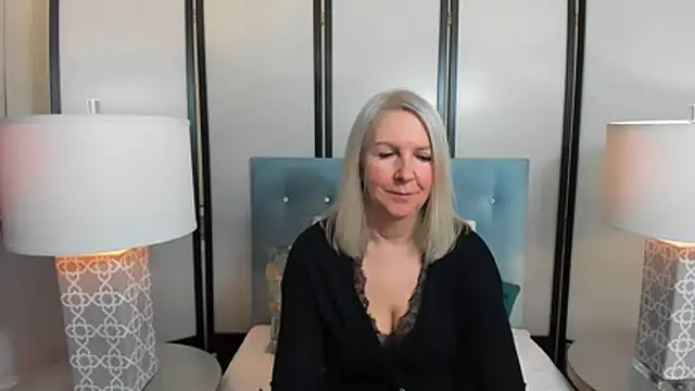 Snapshot of EricaTop chatting on 02-15-26, 07:51 EricaTop online show from 02-15-26, 07:51