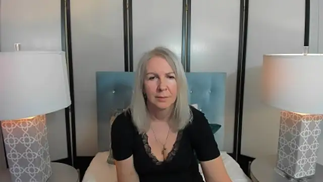 Snapshot of EricaTop chatting on 03-04-26, 06:58 EricaTop online show from 03-04-26, 06:58