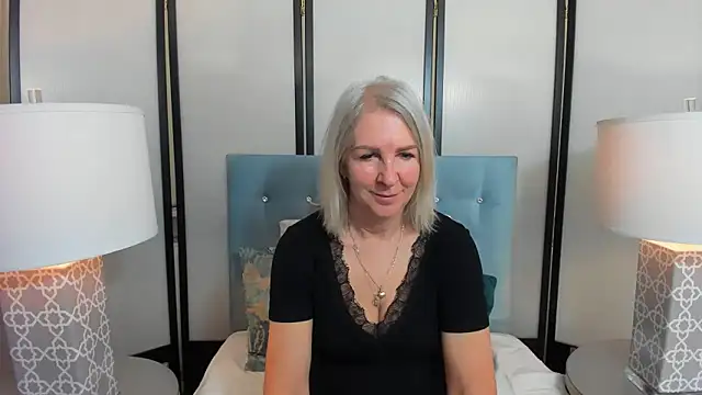 EricaTop online show from 04-19-26, 05:07