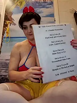 lucillabollente online show from 10-31-25, 05:58