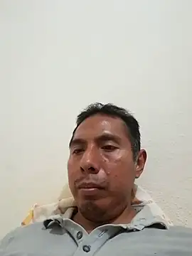 Snapshot of desnudo_Sexoxo chatting on 02-05-25, 03:13 desnudo Sexoxo online show from 02-05-25, 03:13