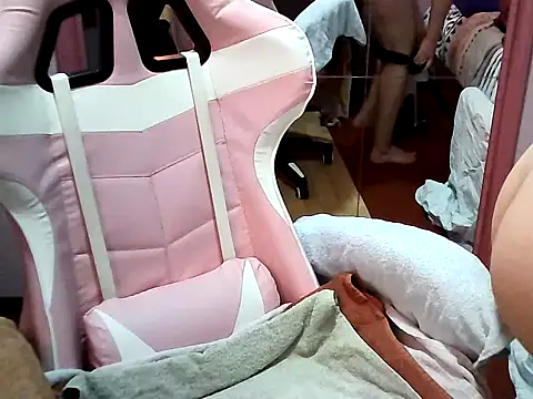 Snapshot of SexyAmanda32 chatting on 02-15-25, 12:11 SexyAmanda32 online show from 02-15-25, 12:11