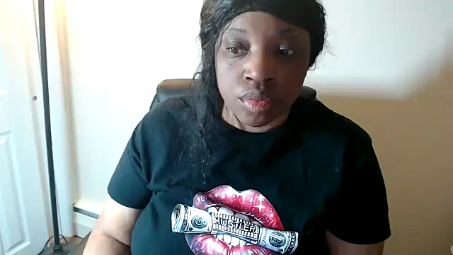 Sexymona1218 online show from 04-13-26, 01:11