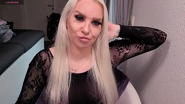 MIA-XXX online show from 07-01-26, 06:26