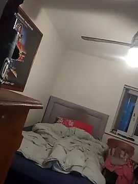 jones00732 online show from 11-11-25, 05:46