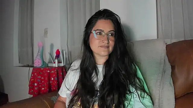 DeesseLuxure online show from 11-16-25, 08:20